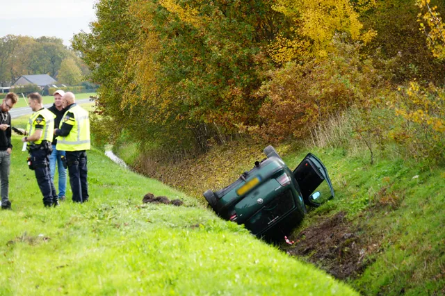 Slippartij eindigt in sloot in Nieuw-Amsterdam