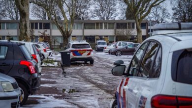 Politie houdt man aan na omsingeling woning aan de Laan van de Marel – Drenthe24